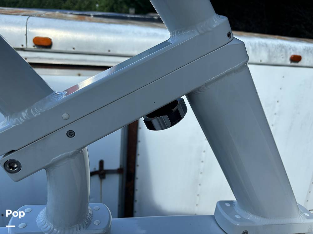 Slide: The Image of Crownline E255 2022 - 14789453