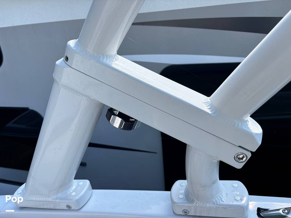 Slide: The Image of Crownline E255 2022 - 14789454