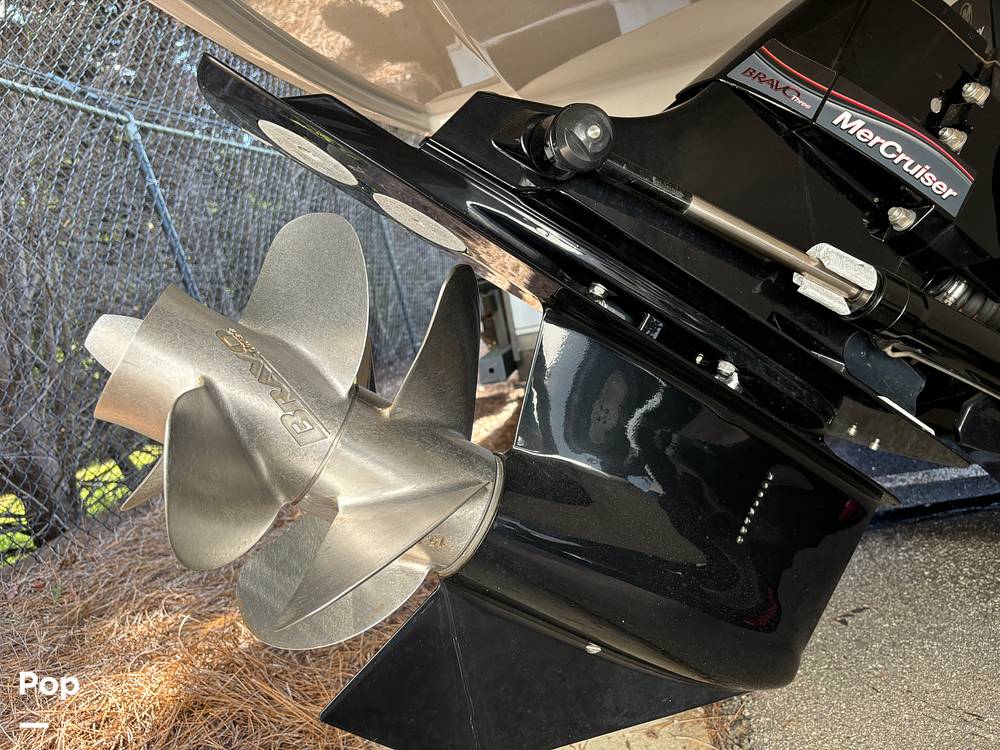 Slide: The Image of Crownline E255 2022 - 14789465