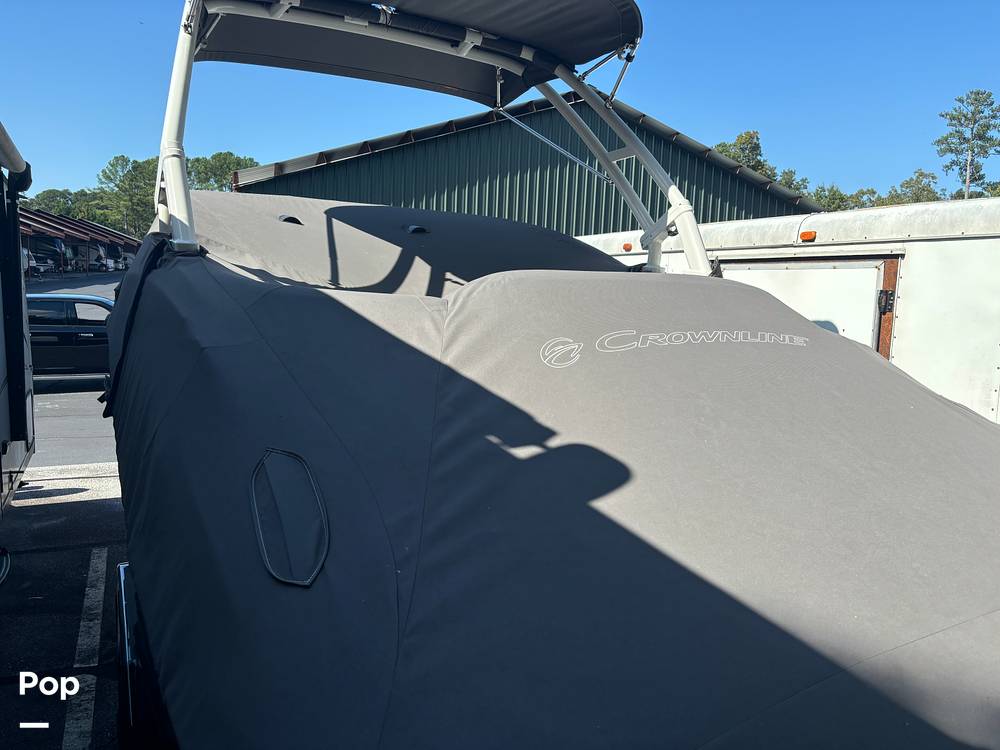 Slide: The Image of Crownline E255 2022 - 14789480