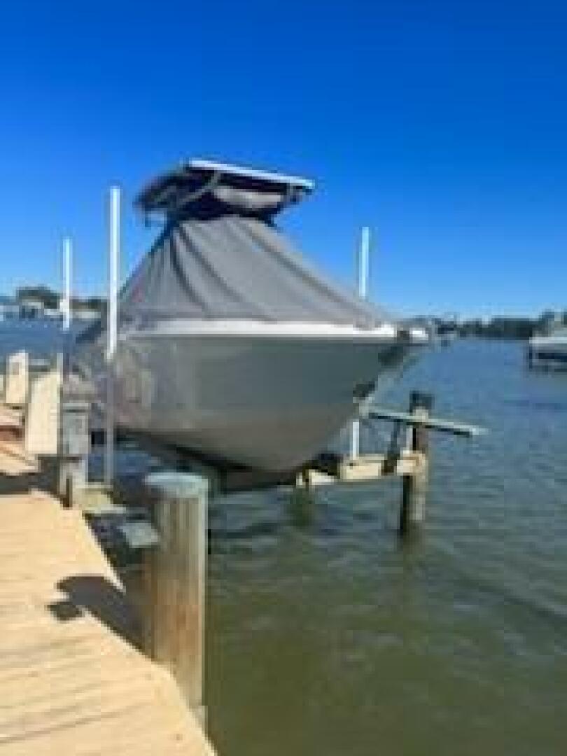 Slide: The Image of Crownline FINSEEKER 2022 - 4867037