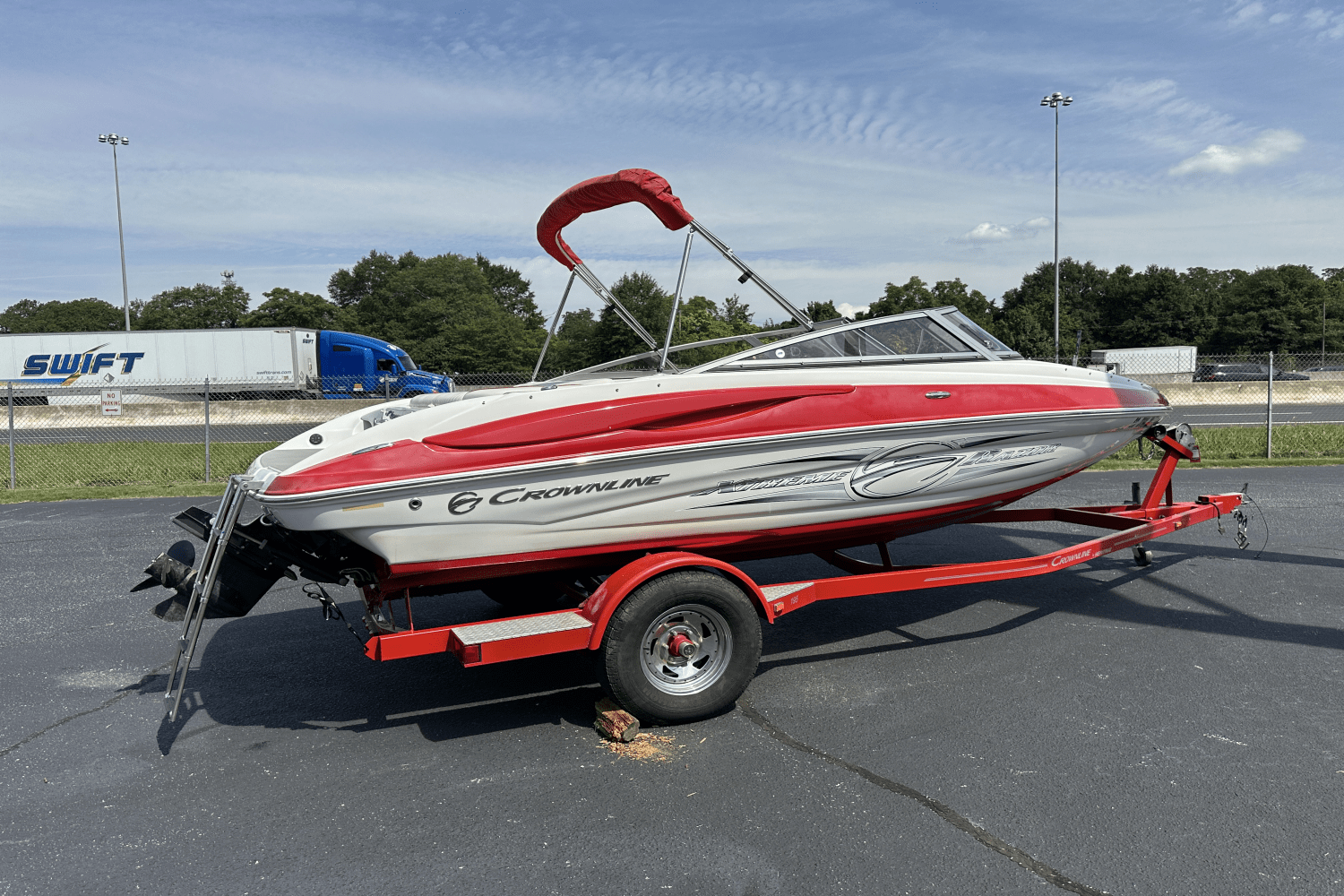 Slide: The Image of Crownline Boats 195SS 2012 - 3