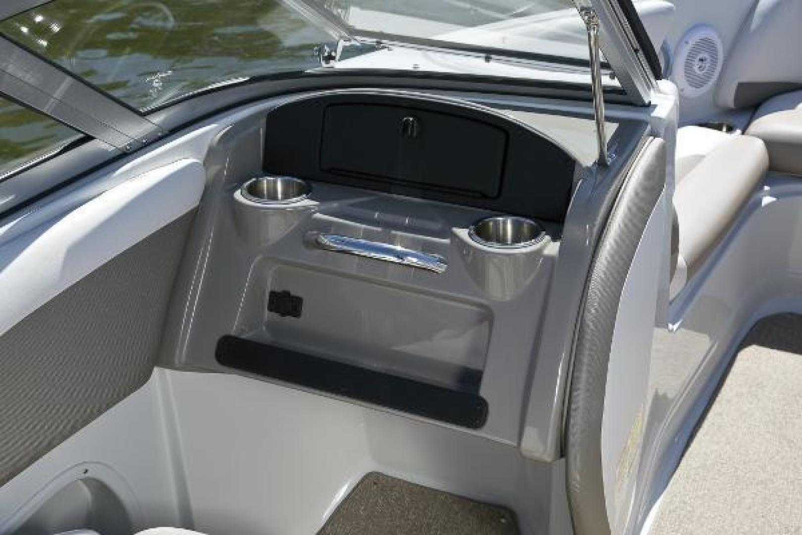 Slide: The Image of Crownline Boats 19 XS 2023 - 1532497
