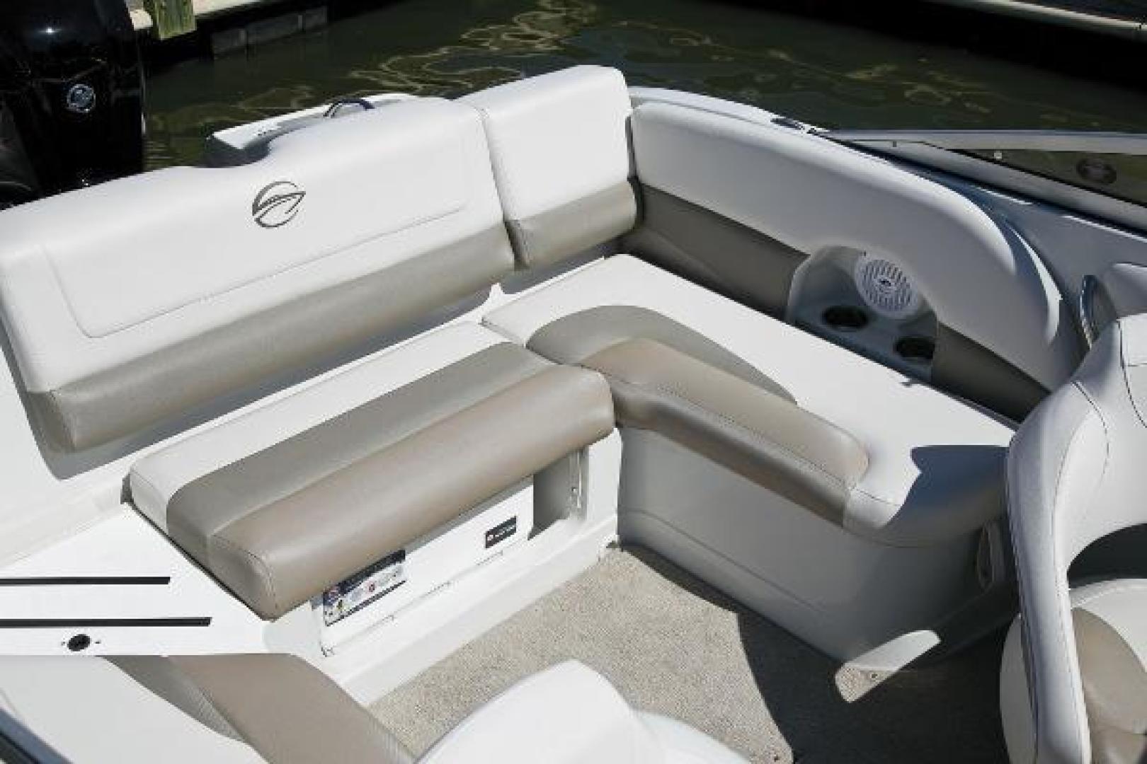 Slide: The Image of Crownline Boats 19 XS 2023 - 1800983