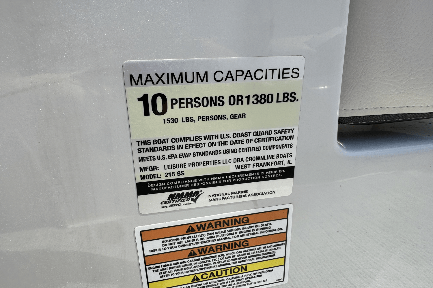 Slide: The Image of Crownline Boats 215SS 2020 - 17