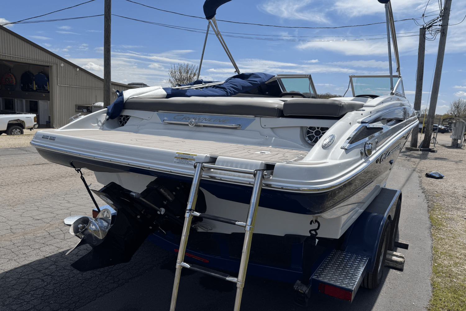 Slide: The Image of Crownline Boats 215SS 2020 - 5