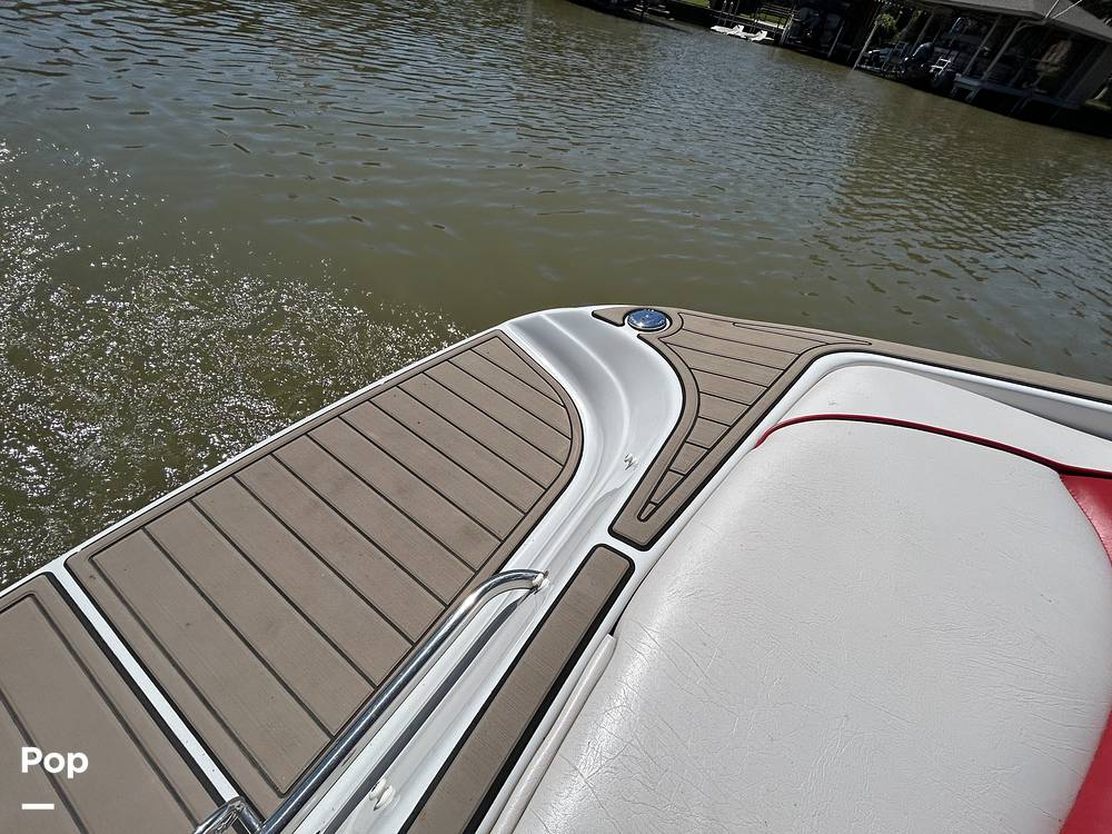 Slide: The Image of Crownline Boats 21 SS 2011 - 15475138