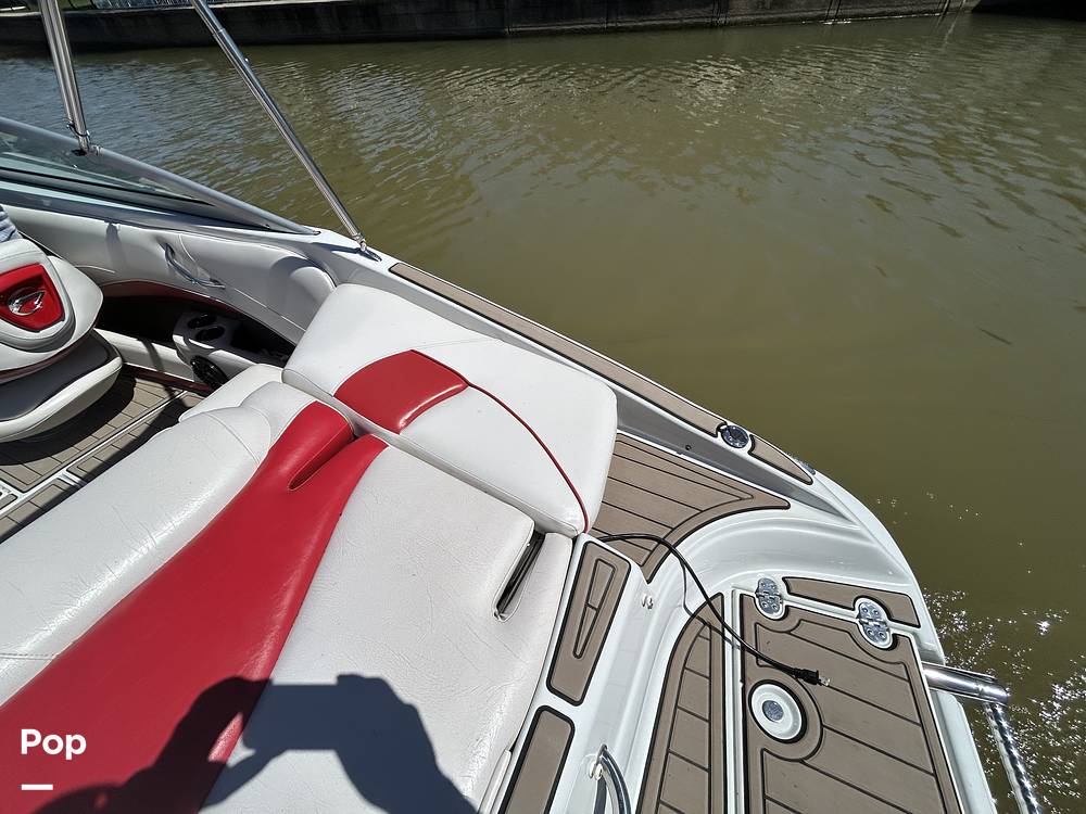 Slide: The Image of Crownline Boats 21 SS 2011 - 15475141