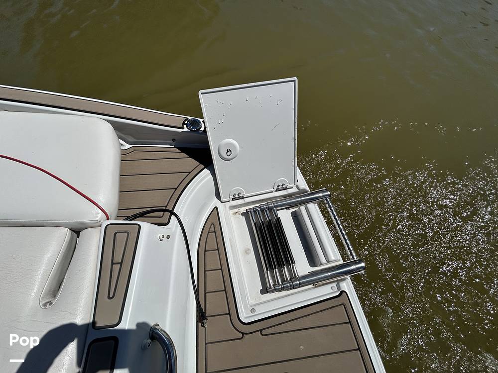 Slide: The Image of Crownline Boats 21 SS 2011 - 15475142