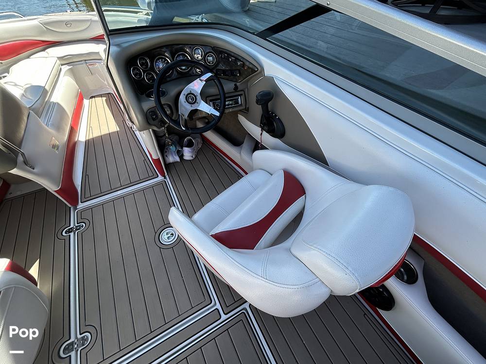 Slide: The Image of Crownline Boats 21 SS 2011 - 15475159