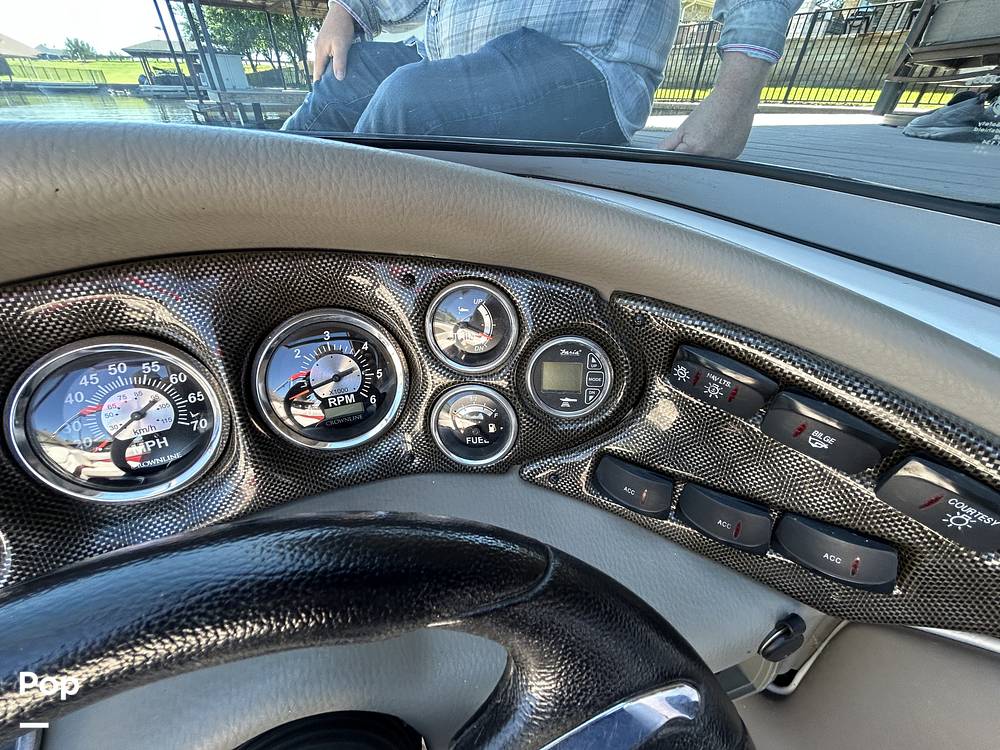 Slide: The Image of Crownline Boats 21 SS 2011 - 15475162