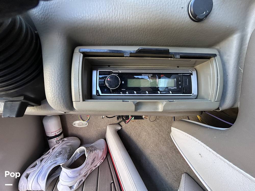 Slide: The Image of Crownline Boats 21 SS 2011 - 15475163