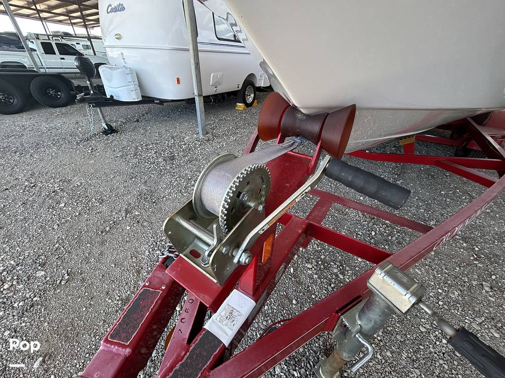 Slide: The Image of Crownline Boats 21 SS 2011 - 15479037