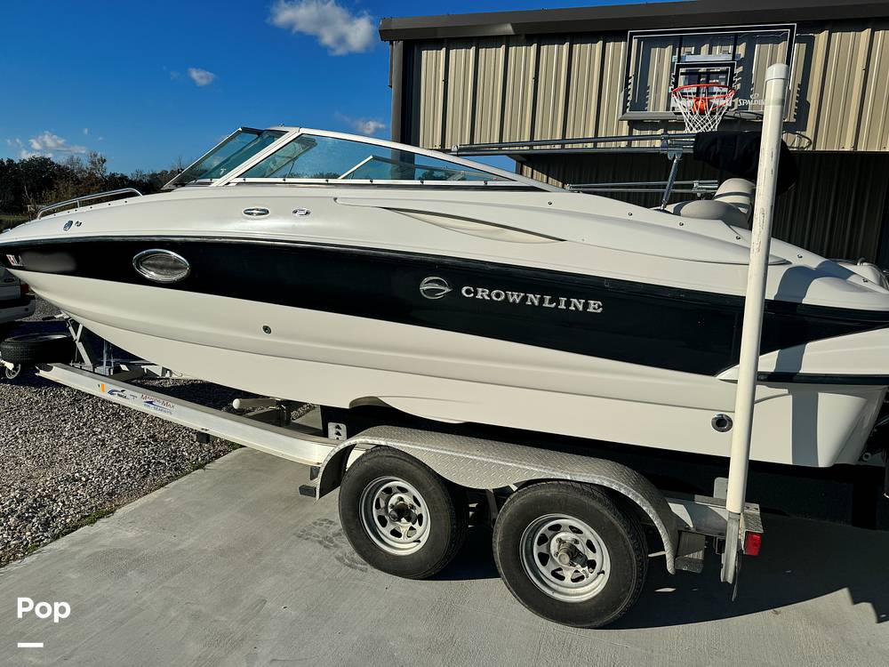 Slide: The Image of Crownline Boats 220 EX 2005 - 13608137