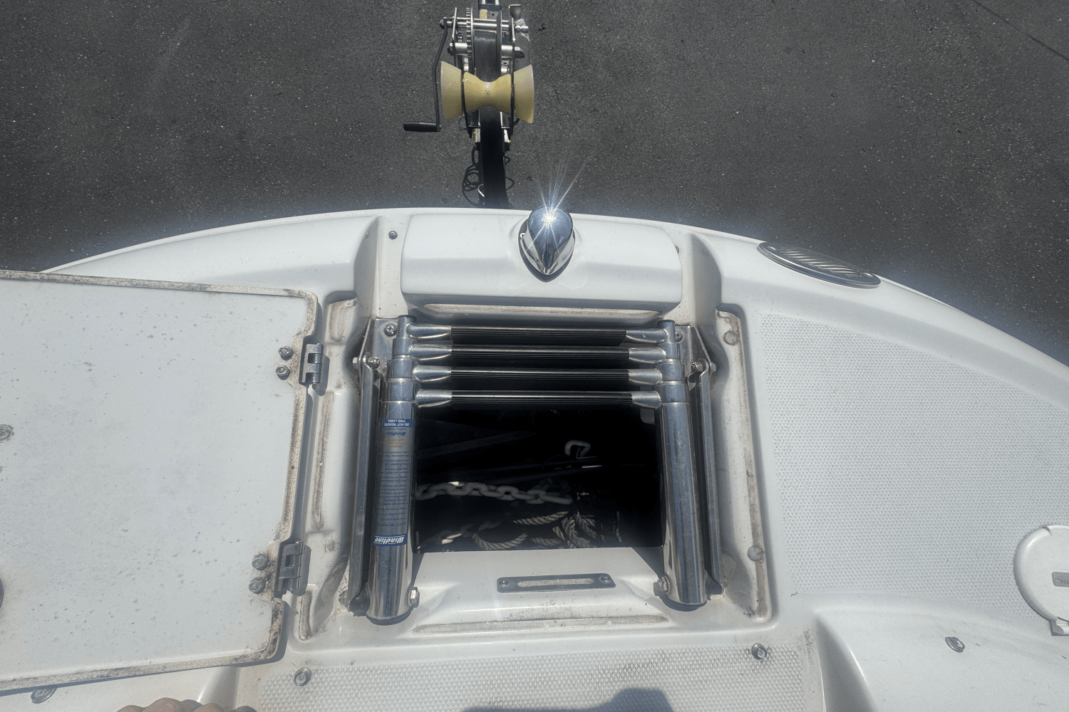 Slide: The Image of Crownline Boats 220 EX 2005 - 12