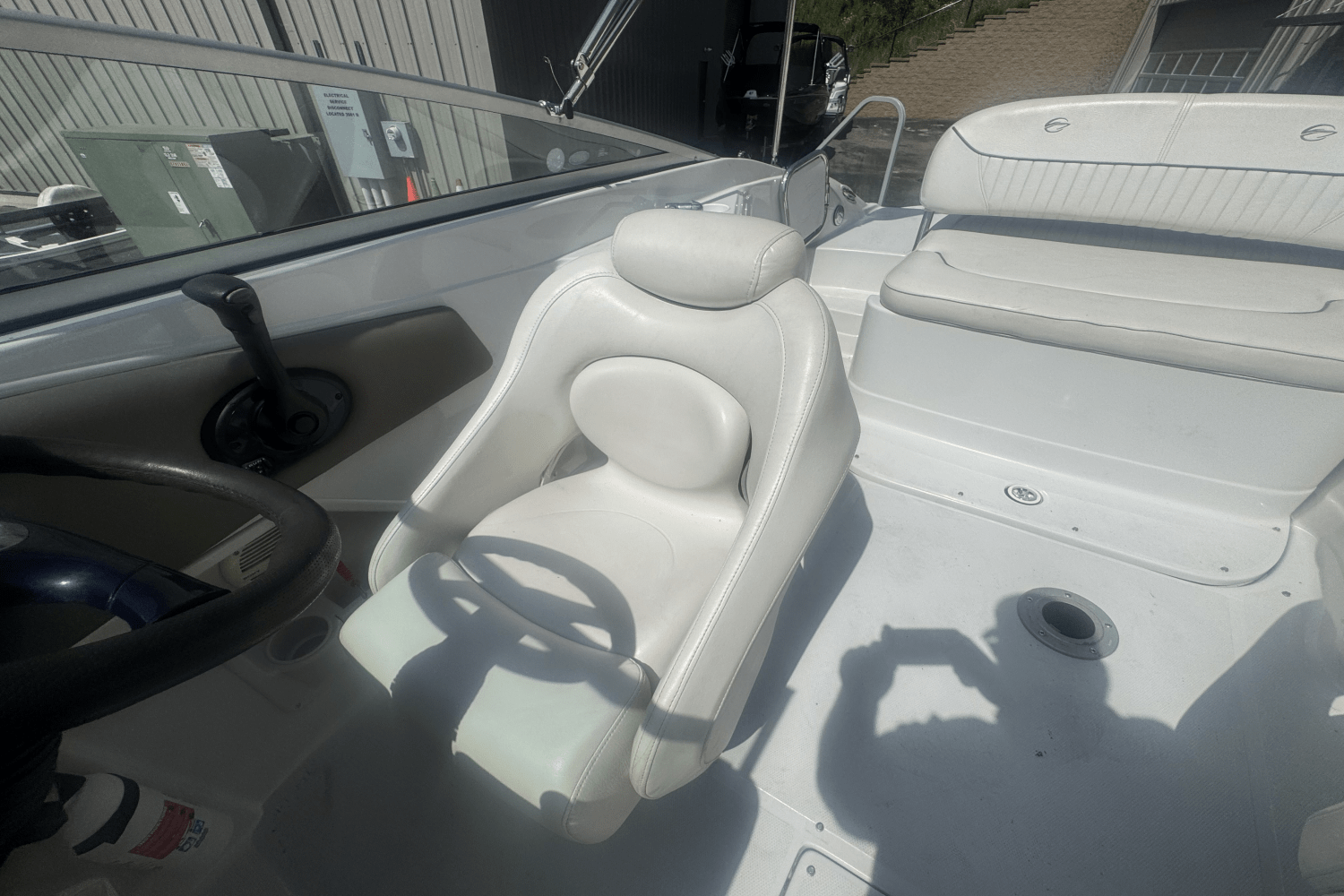 Slide: The Image of Crownline Boats 220 EX 2005 - 14