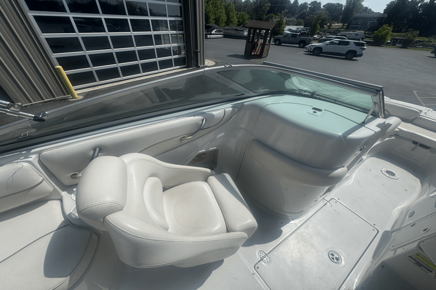 Slide: The Image of Crownline Boats 220 EX 2005 - 17