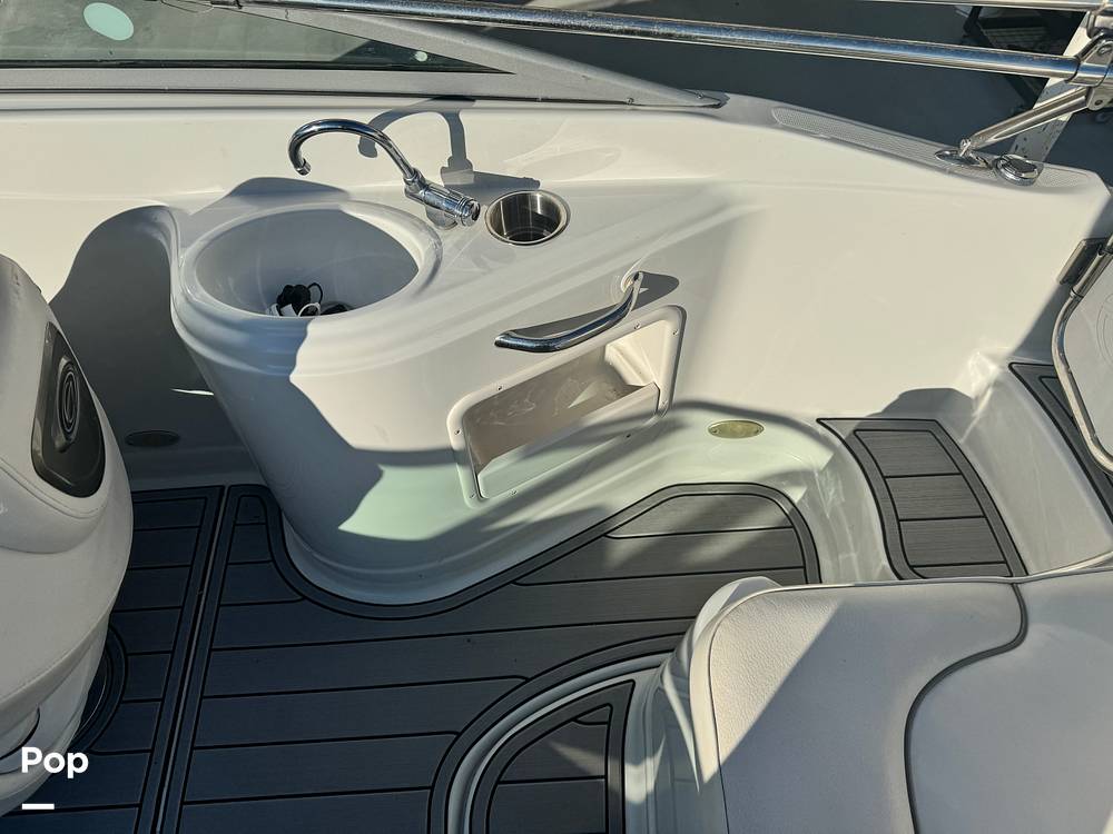 Slide: The Image of Crownline Boats 220 EX 2005 - 13608143