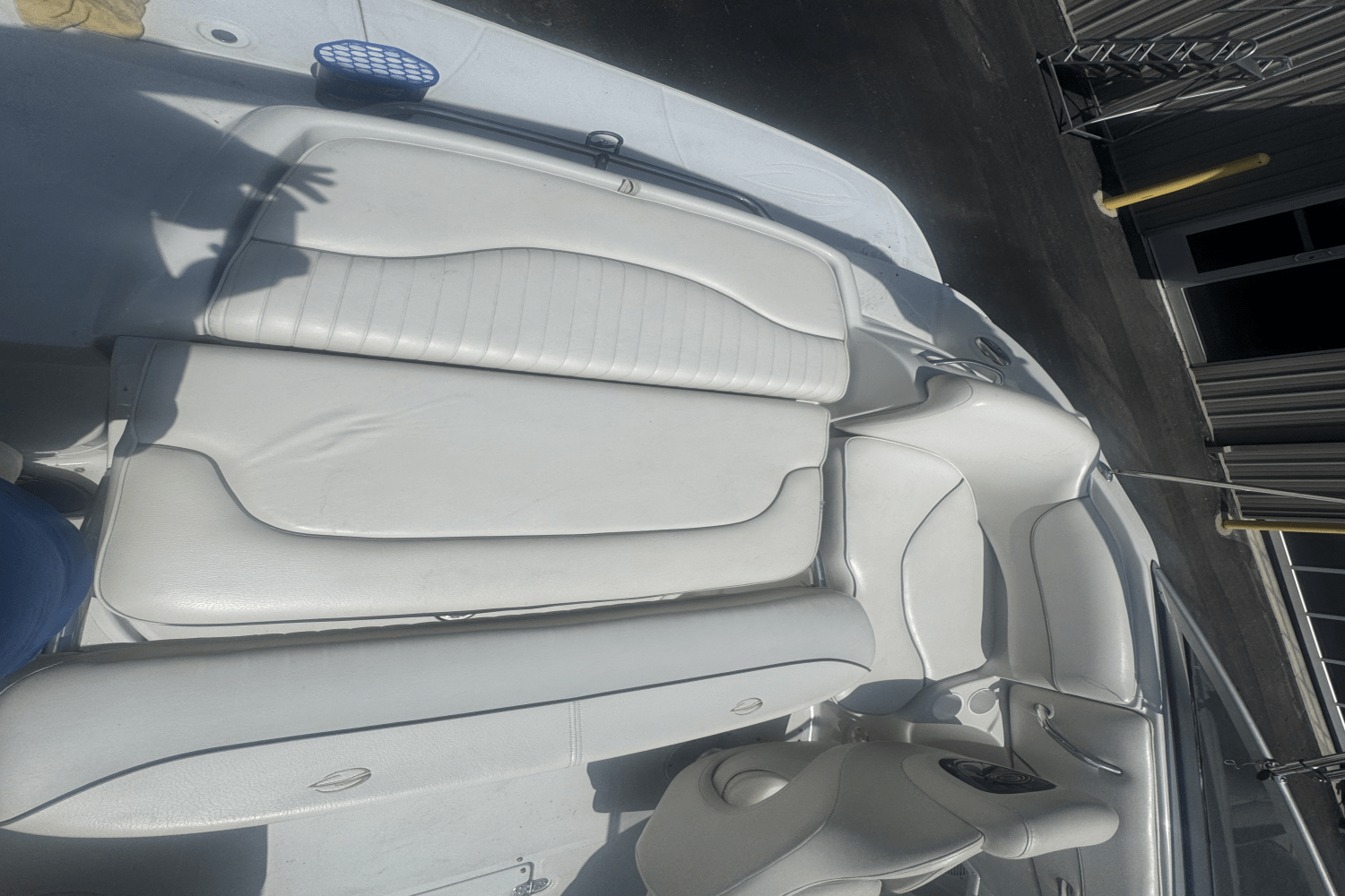 Slide: The Image of Crownline Boats 220 EX 2005 - 22