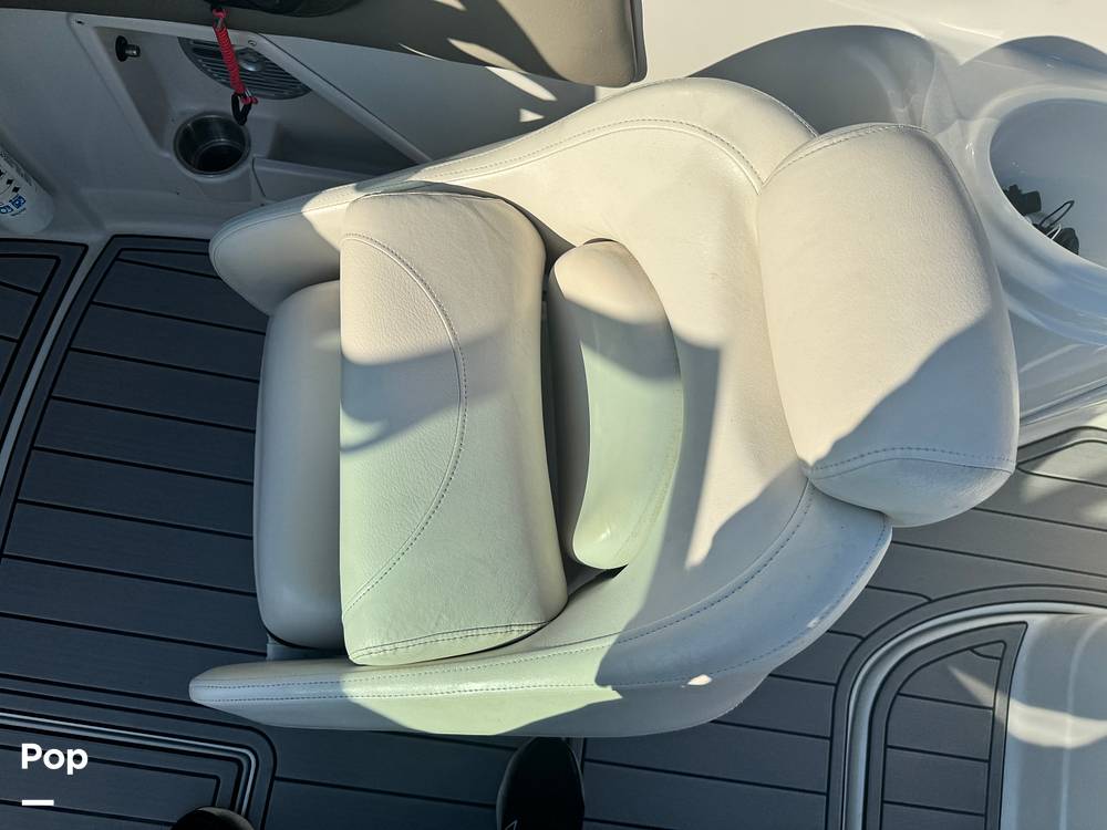 Slide: The Image of Crownline Boats 220 EX 2005 - 13608152