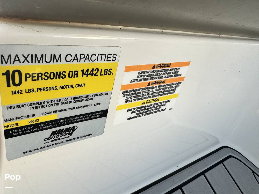 Slide: The Image of Crownline Boats 220 EX 2005 - 13608172