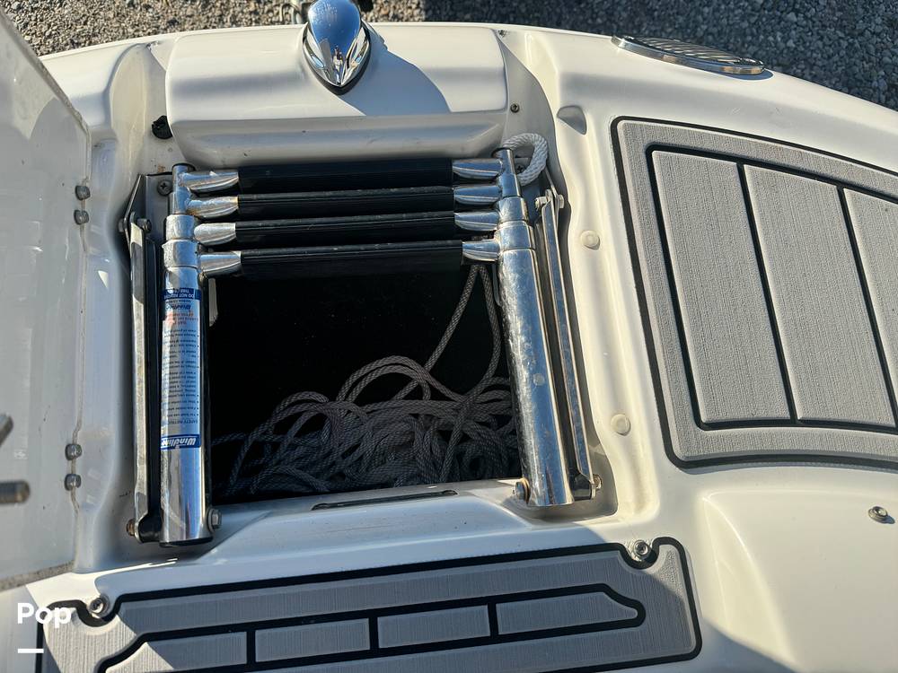 Slide: The Image of Crownline Boats 220 EX 2005 - 13608175