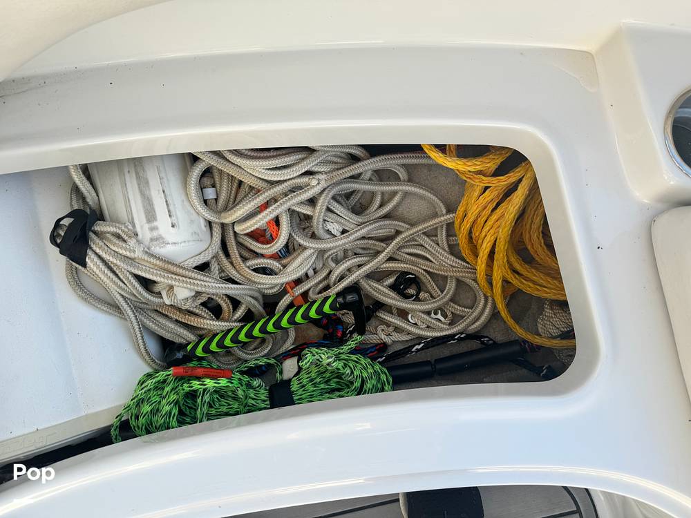 Slide: The Image of Crownline Boats 220 EX 2005 - 13608176