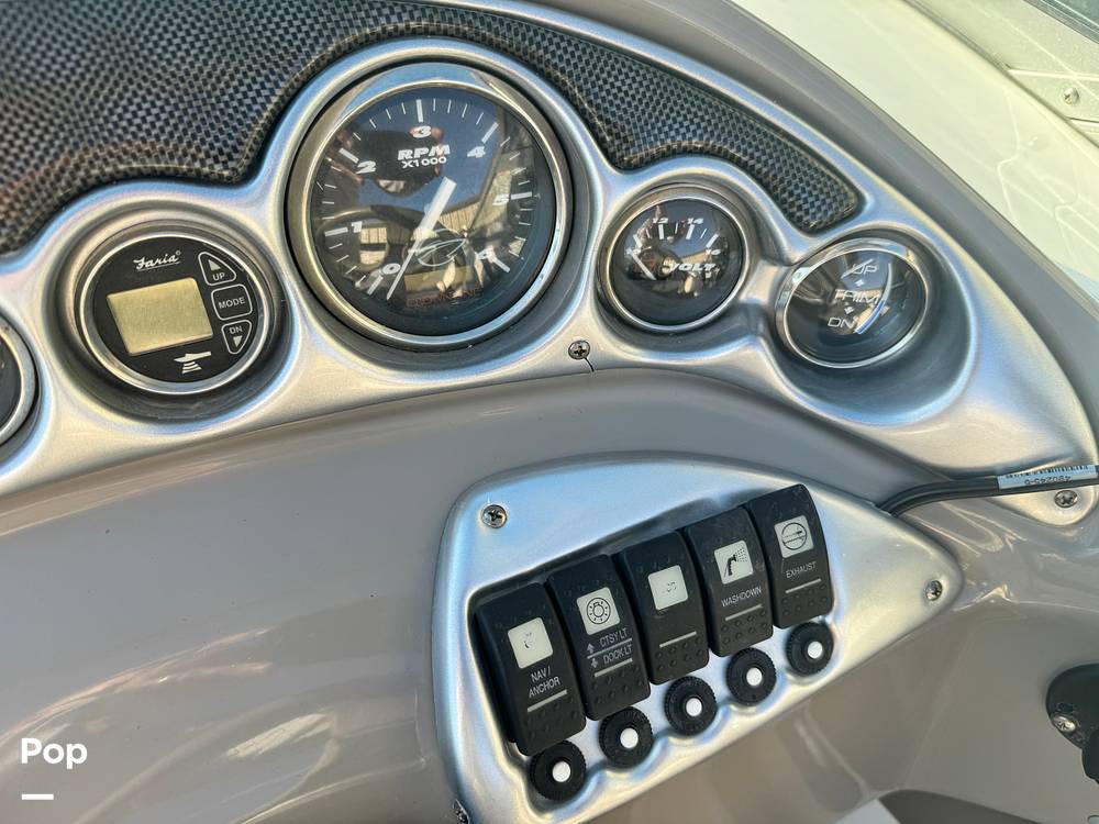 Slide: The Image of Crownline Boats 220 EX 2005 - 13608155