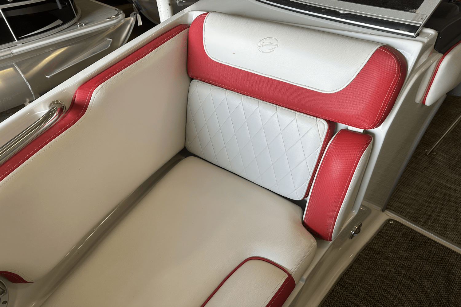 Slide: The Image of Crownline Boats 225 SS 2019 - 15