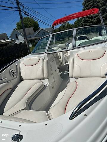 Slide: The Image of Crownline Boats 226LS 2005 - 15205146