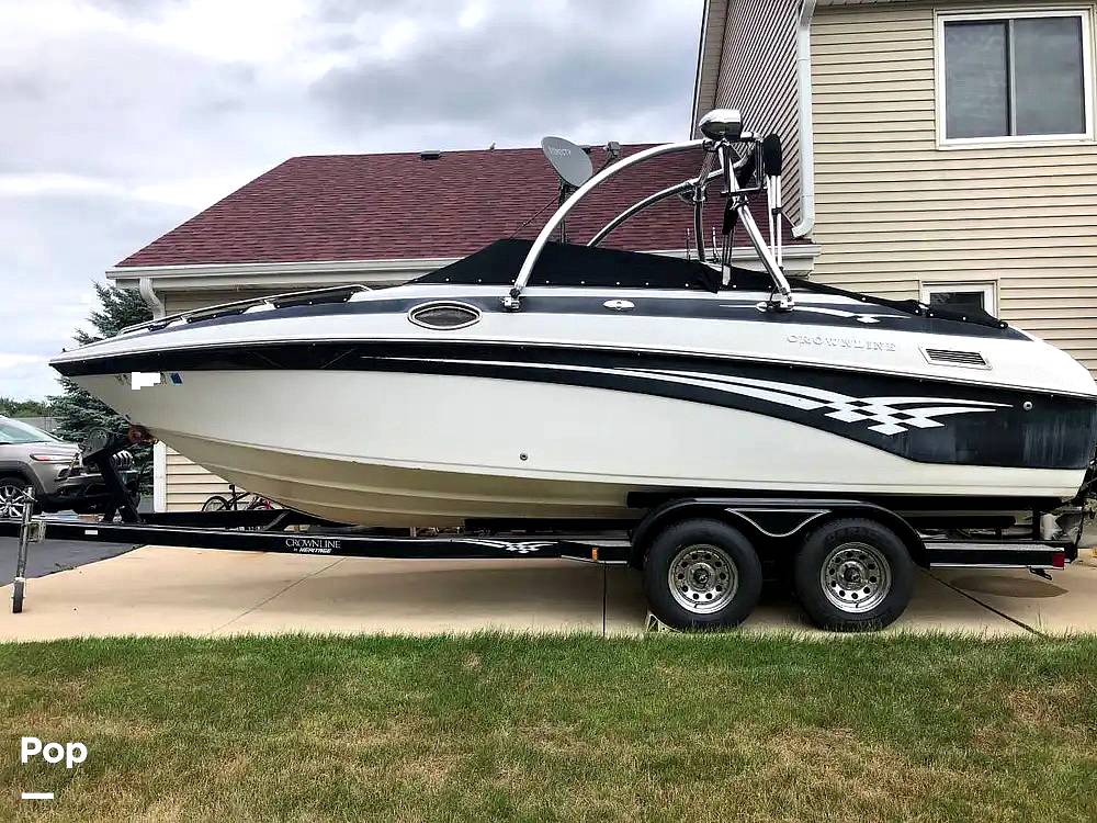 Slide: The Image of Crownline Boats 230 BR 2003 - 13014786