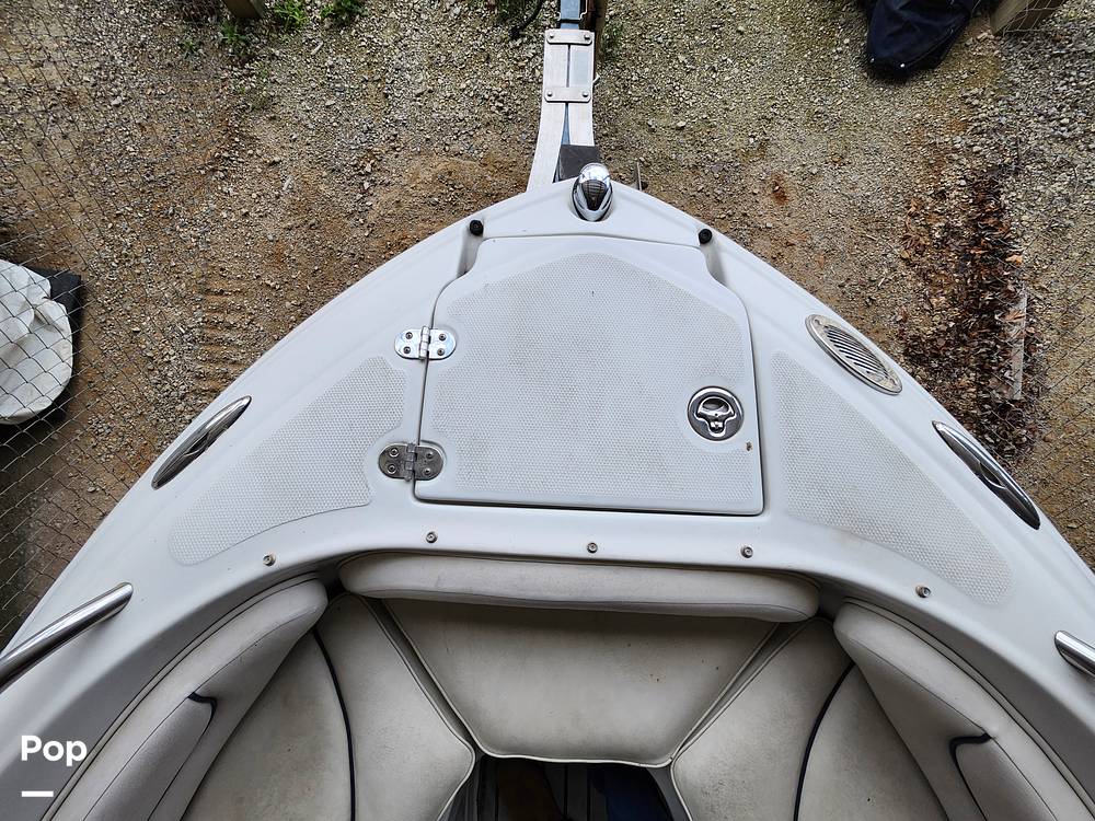 Slide: The Image of Crownline Boats 230 LS 2006 - 13804570