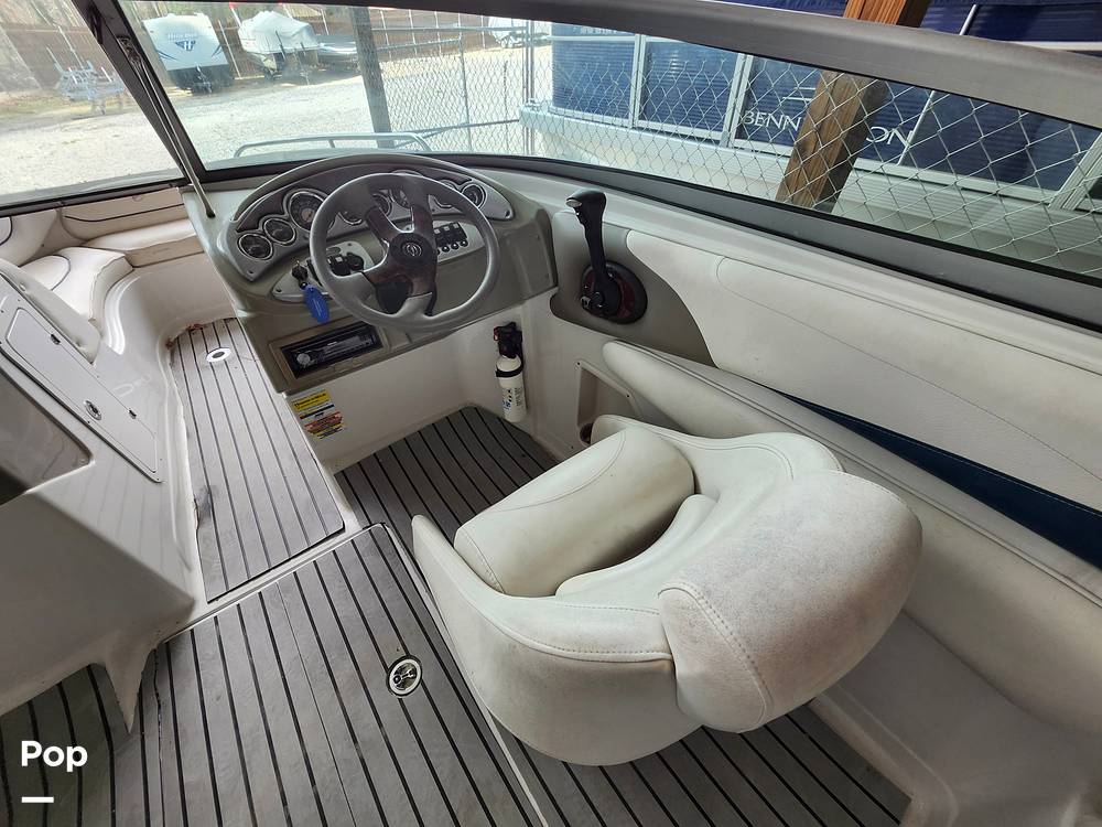 Slide: The Image of Crownline Boats 230 LS 2006 - 13804580