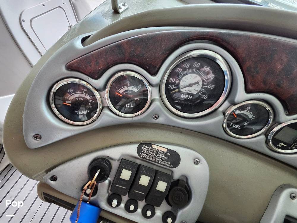 Slide: The Image of Crownline Boats 230 LS 2006 - 13804586