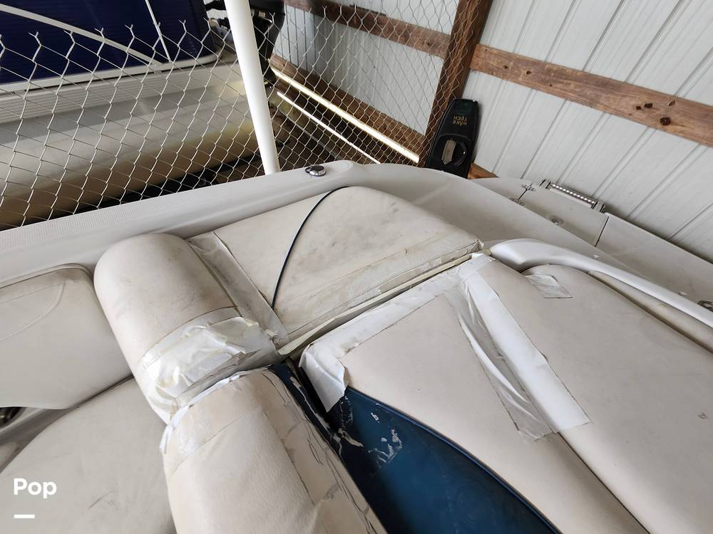 Slide: The Image of Crownline Boats 230 LS 2006 - 13804675