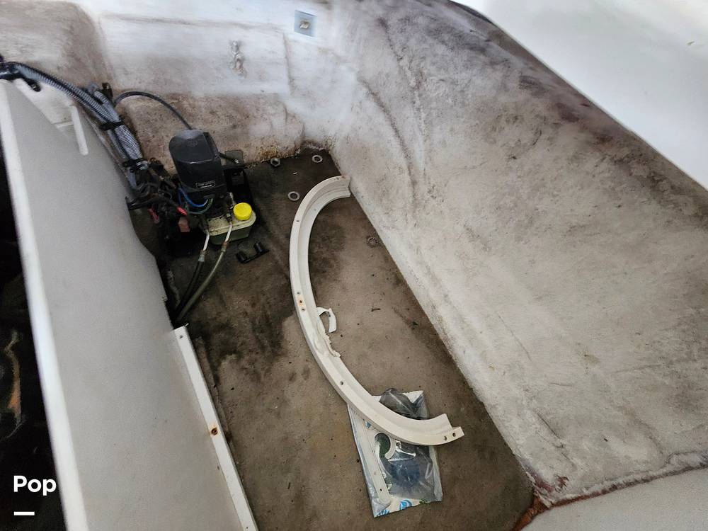Slide: The Image of Crownline Boats 230 LS 2006 - 13804682