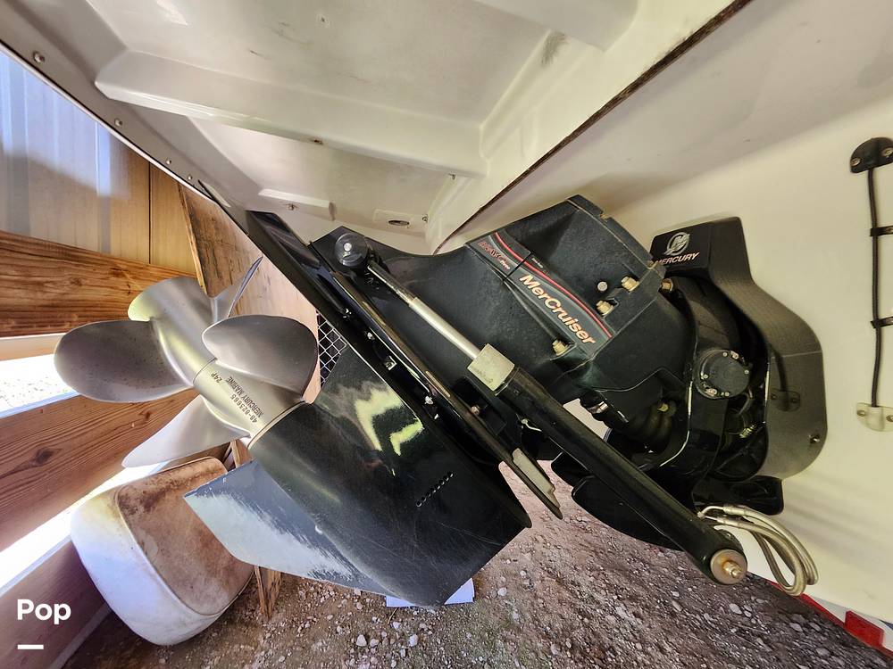 Slide: The Image of Crownline Boats 230 LS 2006 - 13804709