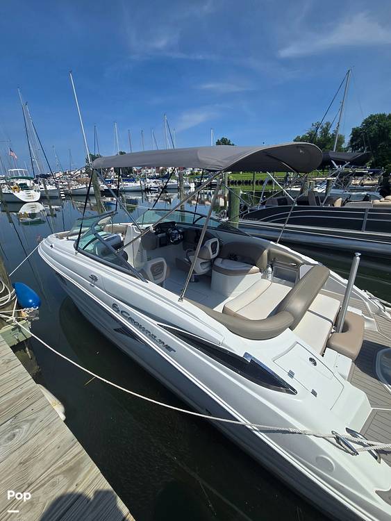 Slide: The Image of Crownline Boats 235 2023 - 15683449