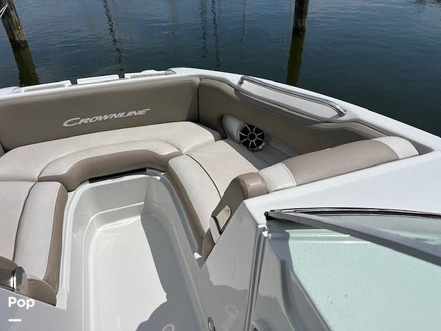 Slide: The Image of Crownline Boats 235 2023 - 14141017