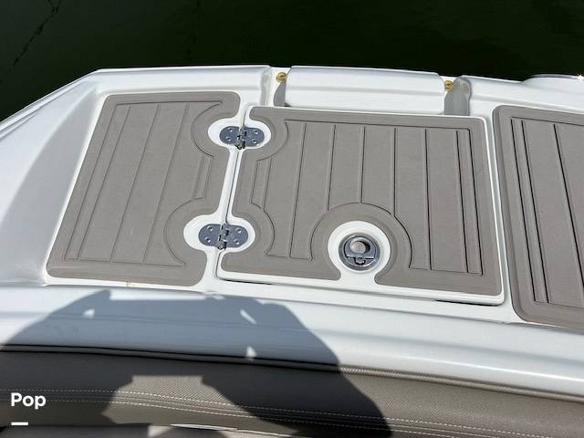 Slide: The Image of Crownline Boats 235 2023 - 14141018