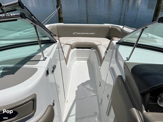 Slide: The Image of Crownline Boats 235 2023 - 14141015