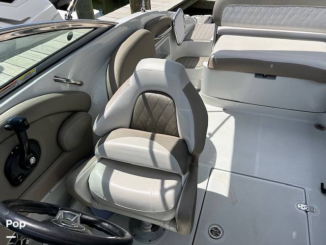 Slide: The Image of Crownline Boats 235 2023 - 14140999