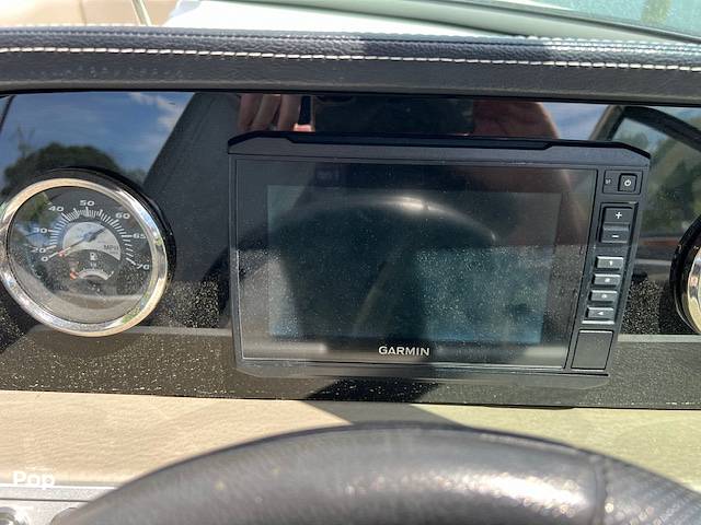 Slide: The Image of Crownline Boats 235 2023 - 14141002