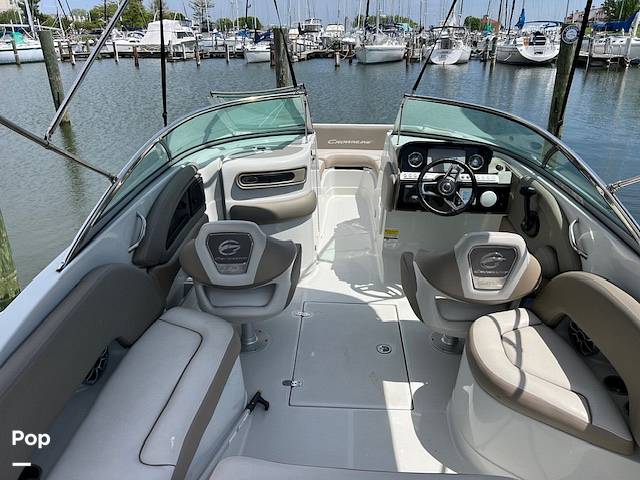 Slide: The Image of Crownline Boats 235 2023 - 14140994