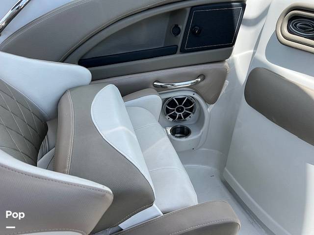 Slide: The Image of Crownline Boats 235 2023 - 14141010
