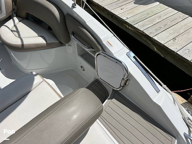 Slide: The Image of Crownline Boats 235 2023 - 14140995