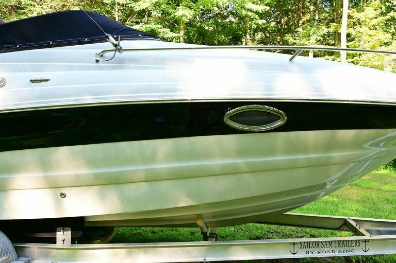Slide: The Image of Crownline Boats 236 CR 2015 - 5214279