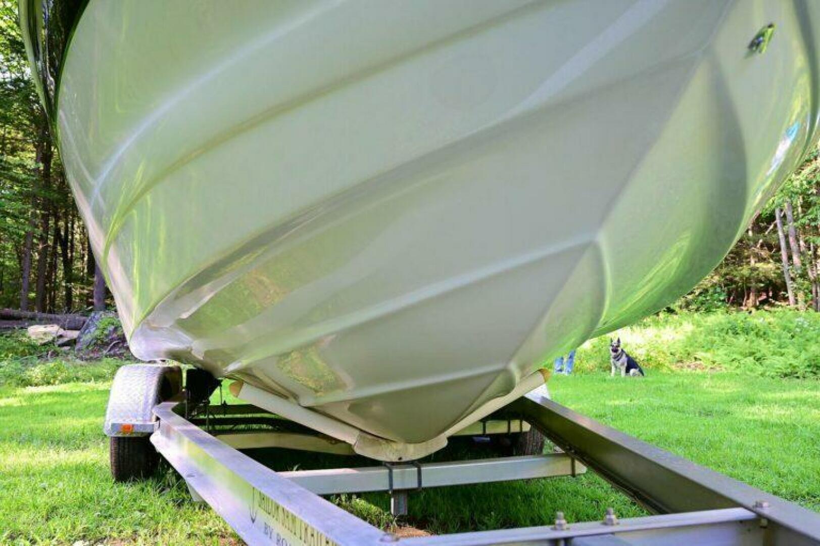 Slide: The Image of Crownline Boats 236 CR 2015 - 5214269