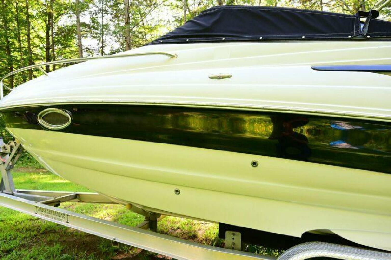 Slide: The Image of Crownline Boats 236 CR 2015 - 5214276