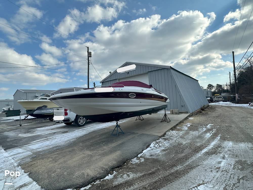 Slide: The Image of Crownline Boats 240 EX 2005 - 15105724